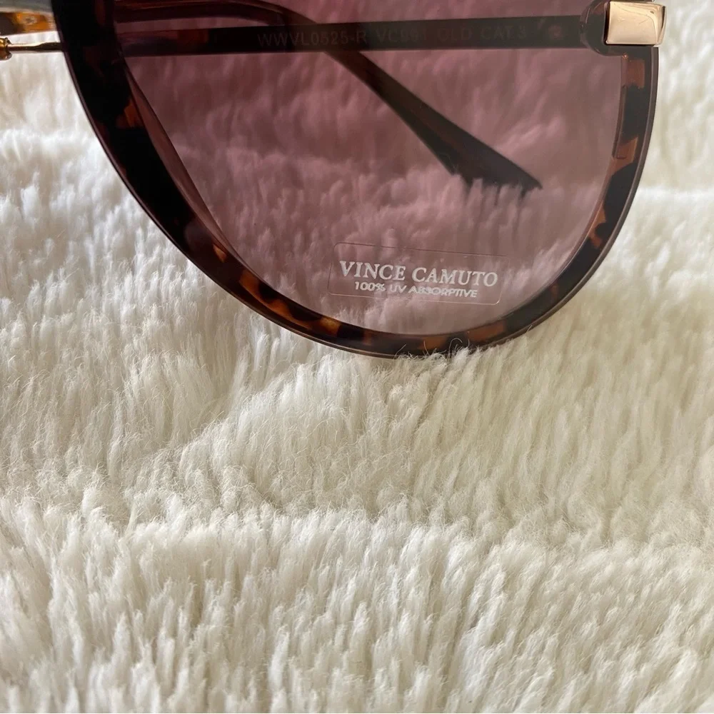 Vince Camuto vince camuto